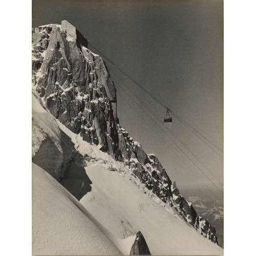 The Aiguille du Midi Cable Car and the Frendo Spur